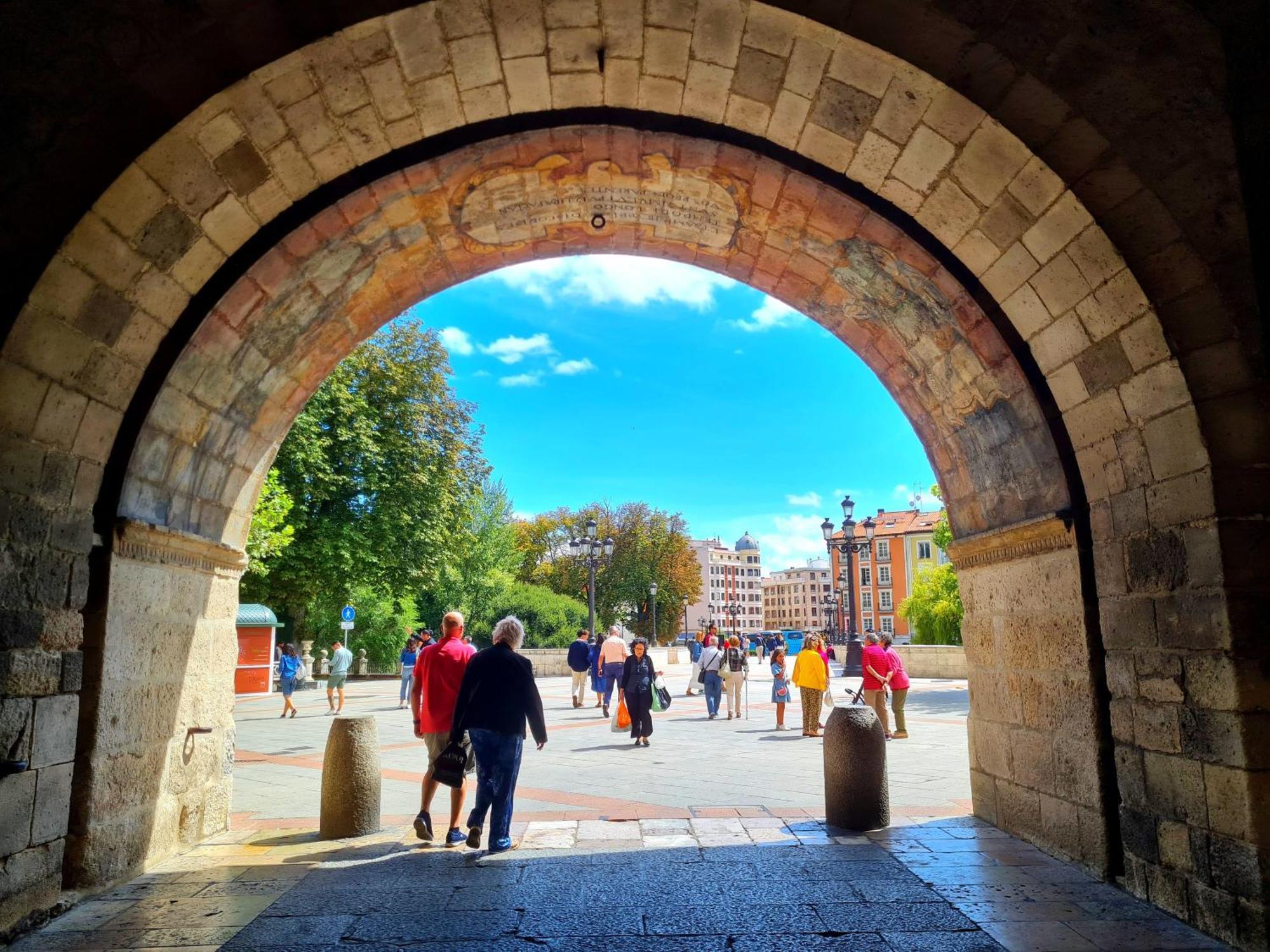 Urban Burgos Ξενοδοχείο Εξωτερικό φωτογραφία
